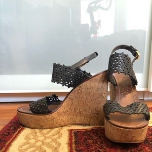 Tory Burch wedges. 8.5. Worn 1-2 times.
